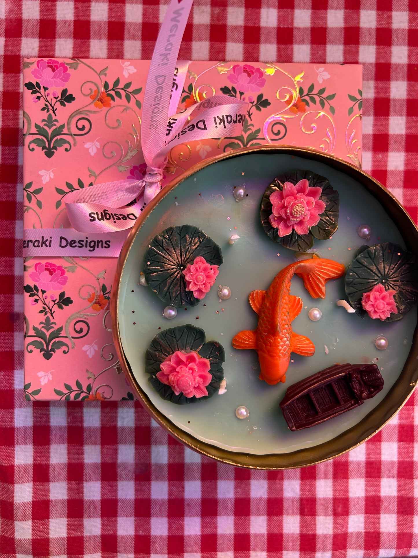 Koi fish pond urli scented soy wax candle